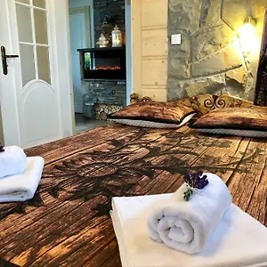 Szafran Z Widokiem Na Góry Apartament